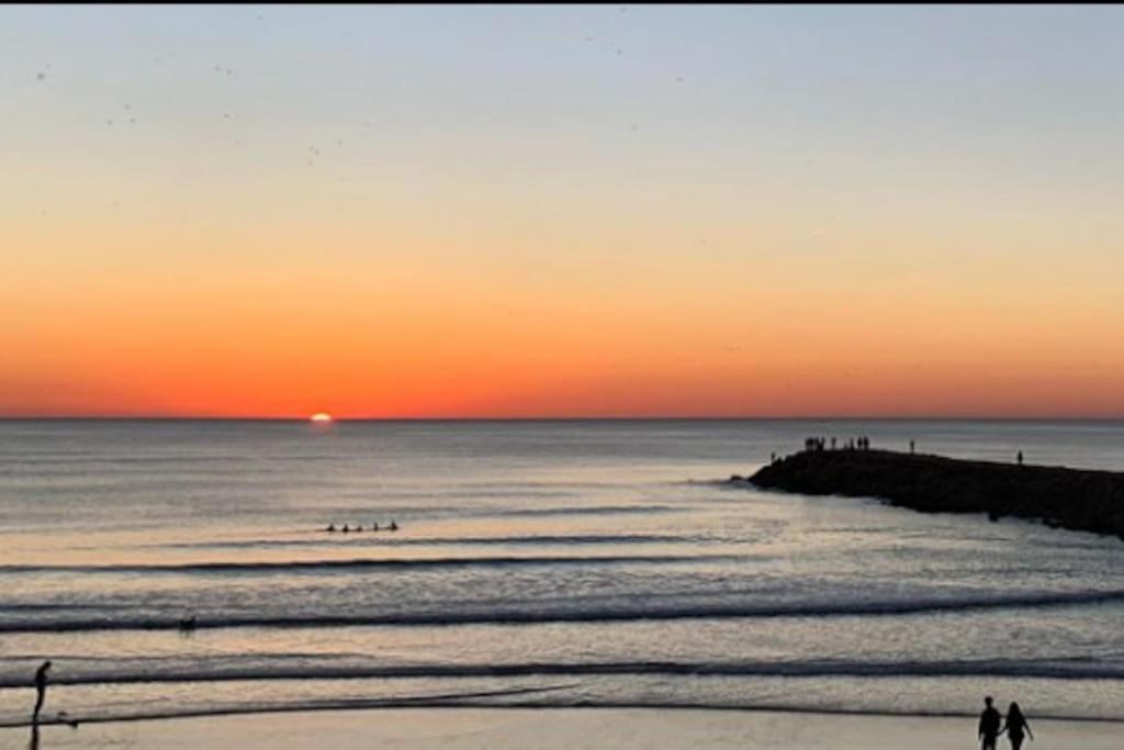 Enjoy Ocean Beach Life At Costa Da Caparica! Luaran gambar